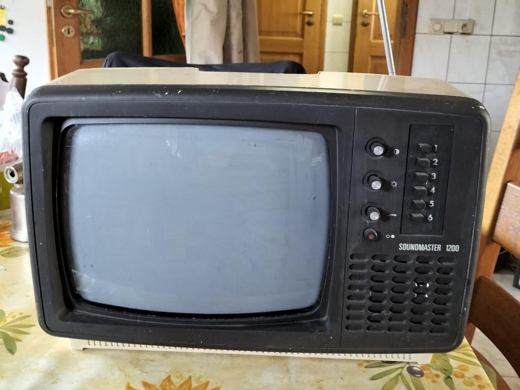 TÉLÉVISEUR SOUNDMASTER TYPE 1200, TV, Hi-fi & Vidéo, Télévisions vintages, Enlèvement, Utilisé, Moins de 40 cm, Autres marques
