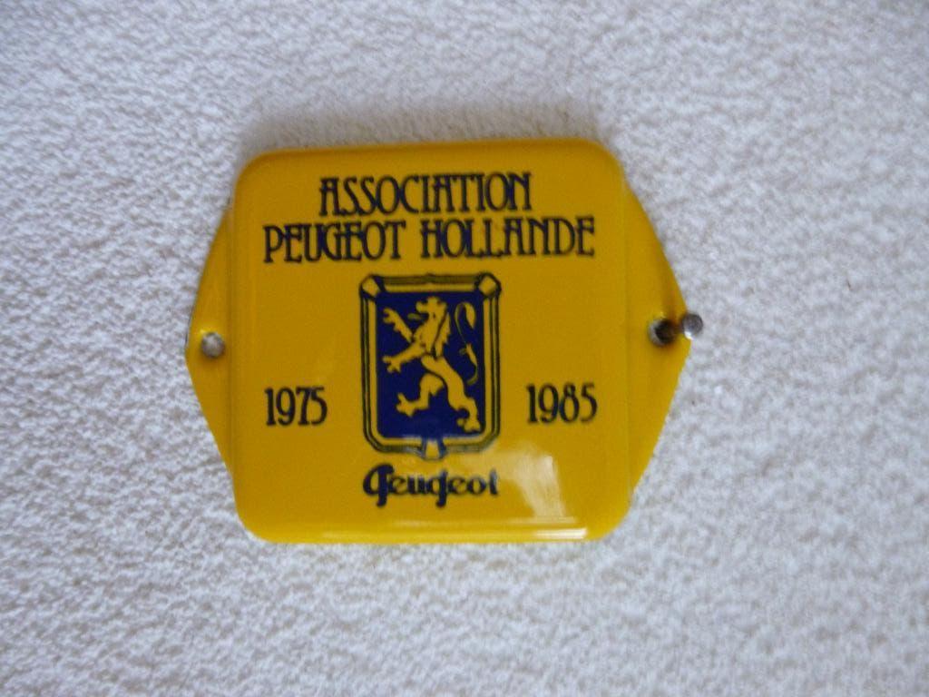 EMAILLE DEURPOSTJE"PEUGEOT ASSACIATION HOLLANDE"JAREN 70/80, Verzamelen, Ophalen of Verzenden, Nieuw, Reclamebord