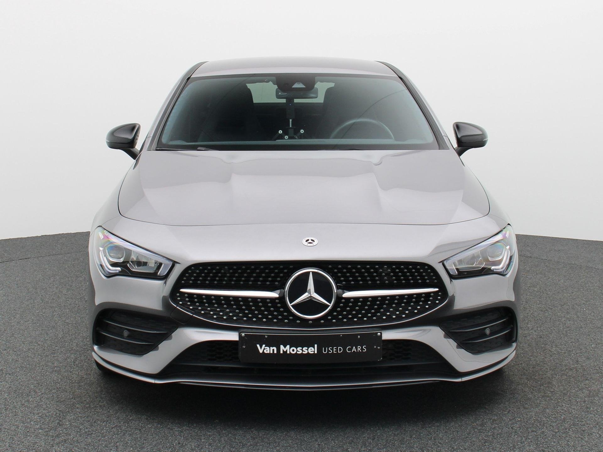 Mercedes-Benz CLA 180 AMG LINE + LEDER + NIGHTPAKKET + CAMER, Auto's, Stof, Gebruikt, 4 cilinders, Automatische klimaatregeling