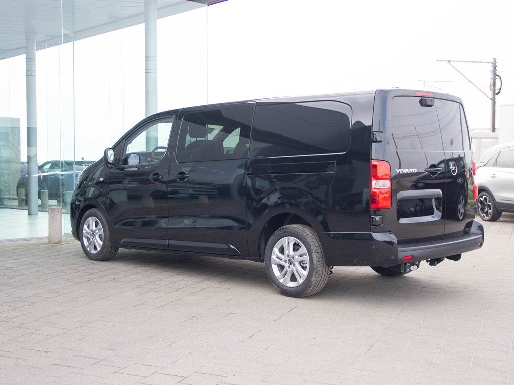 Opel Vivaro DC XL 150PK AT8|CAMERA|NIEUW|TREKHAAK|, Auto's, Opel, Monovolume, Vivaro, Zwart, 111 kW