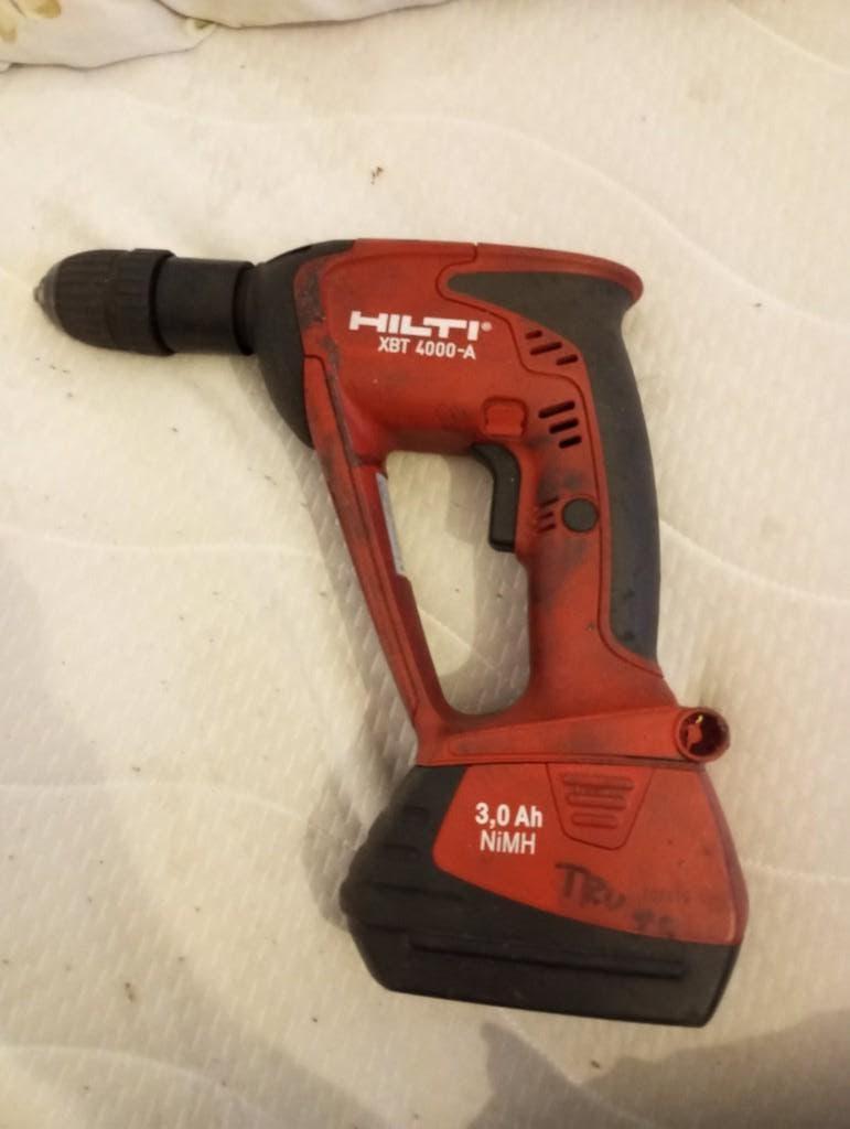 boormachine Hilti XBT4000-A, Doe-het-zelf en Bouw, Ophalen of Verzenden, Gebruikt, Minder dan 400 watt, Boormachine