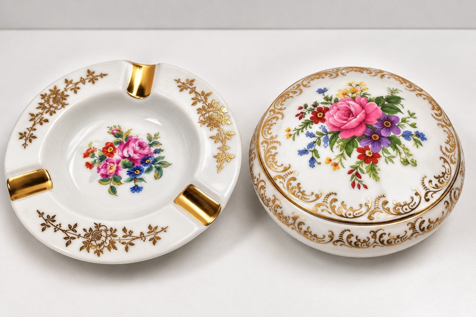 Vintage Limoges Porselein Set Souvenir de Lourdes Asbak & do, Antiek en Kunst, Ophalen of Verzenden
