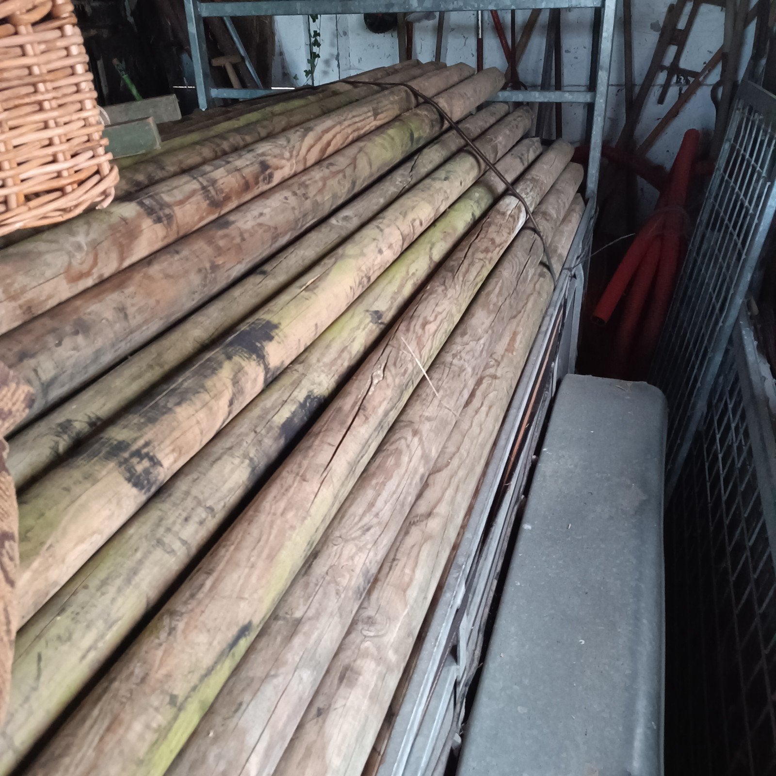 houten tuinpalen, Tuin en Terras, Ophalen, Zo goed als nieuw, Groen