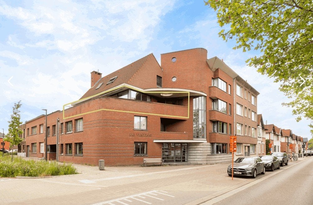 bewoonbare 97 m² oppervlakte + 38² terras(137 m² total, Immo