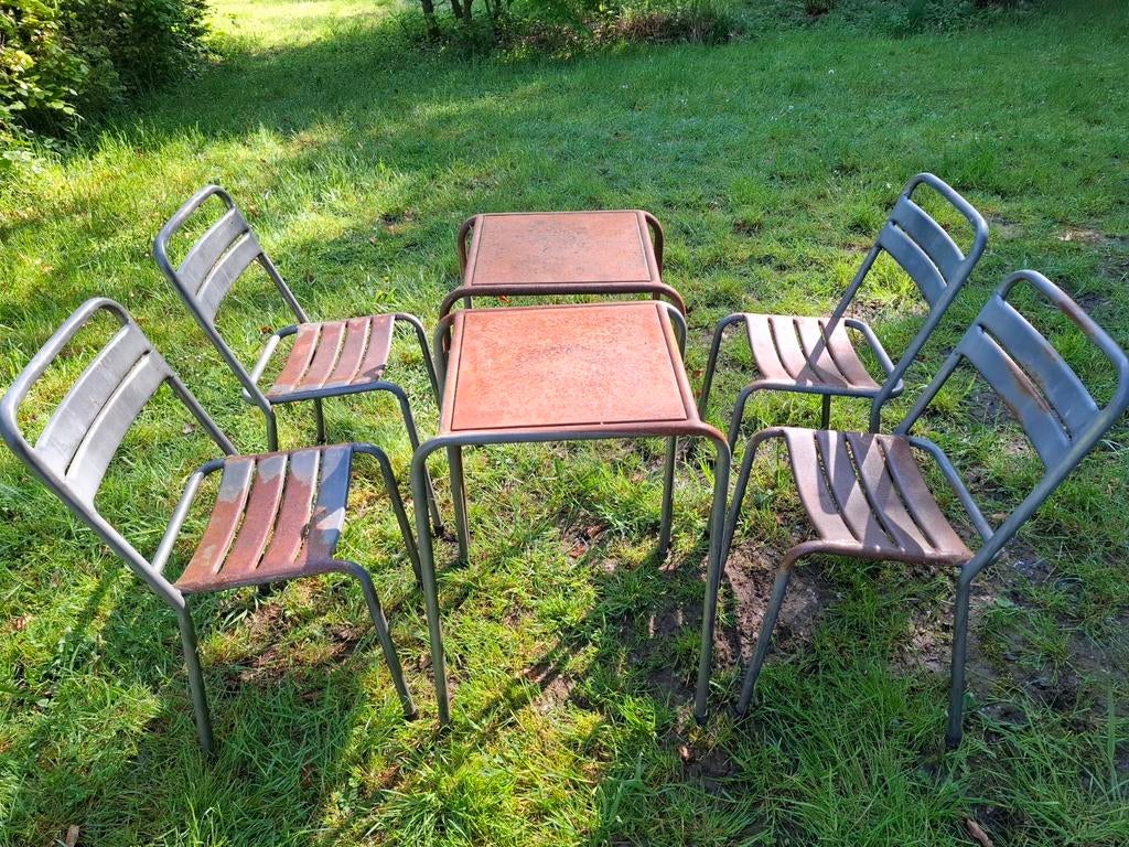 Metalen tuintafels en stoelen. 30 stoelen/ 15 tafels, Tuin en Terras, Ophalen