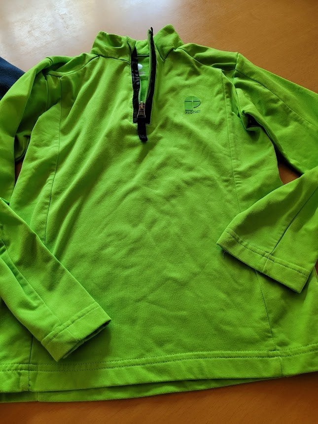maillot de sport vert 128, Garçon ou Fille, Comme neuf, Vêtements de sport ou Maillots de bain, Protest