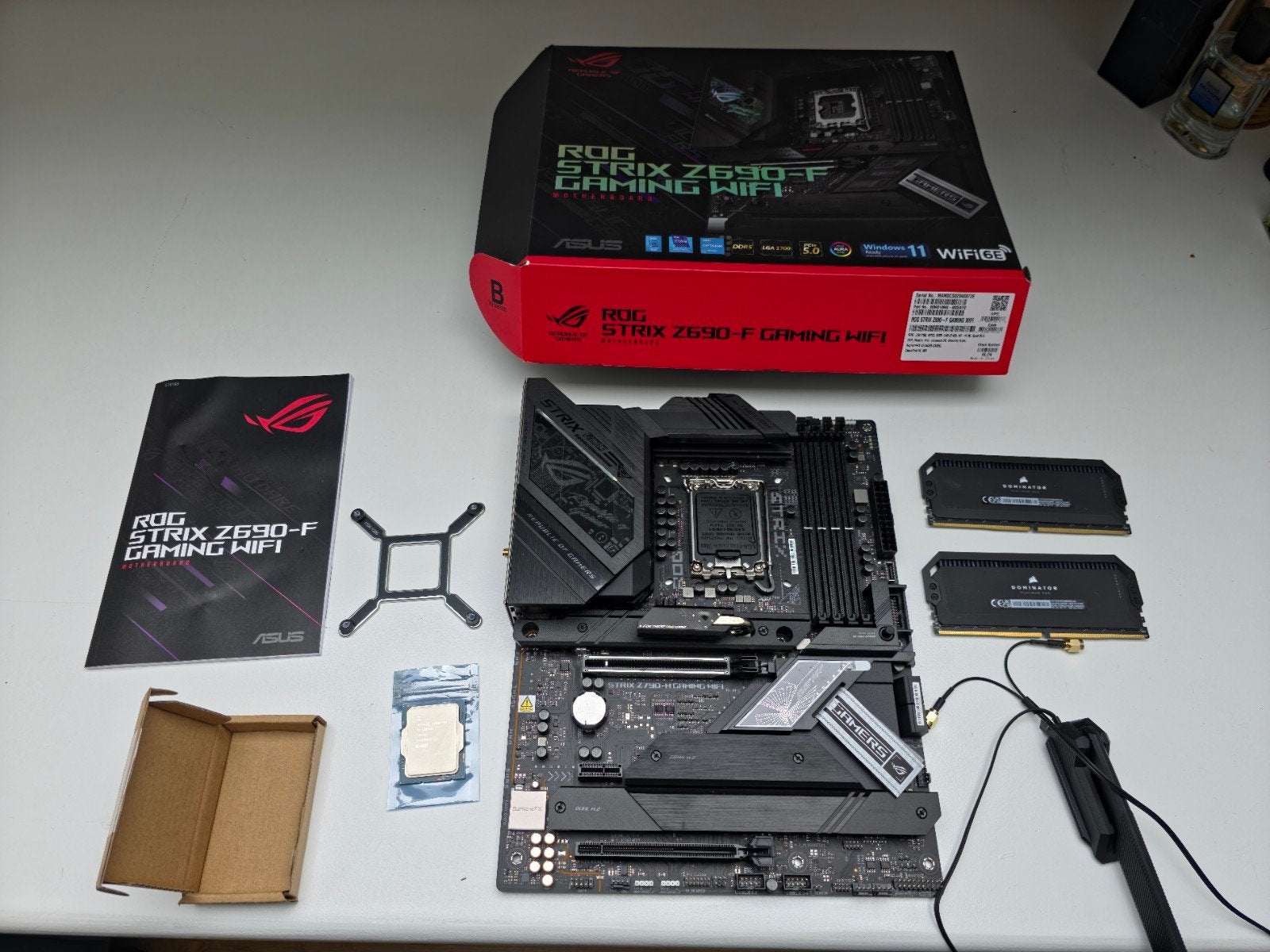 Intel i9-12900K + ASUS Z790-H Strix + 32GB DDR5 RAM, Informatique & Logiciels, Enlèvement, Comme neuf, DDR5