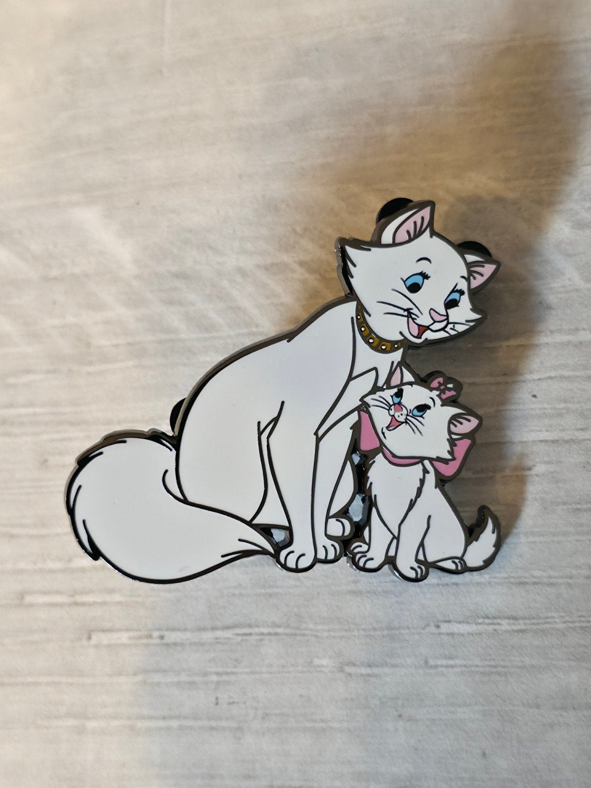 Les Aristochats Marie et Dutchess à Disneyland Paris, Collections, Disney, Enlèvement ou Envoi, Autres personnages, Comme neuf