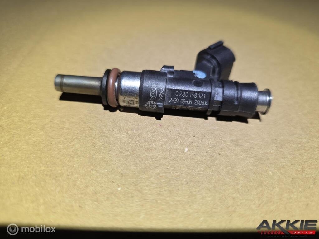 Injector Audi TT 3.2 golf 5 3.2 audi s3 8p 022906031l, Audi, Gebruikt, Audi, Ophalen of Verzenden