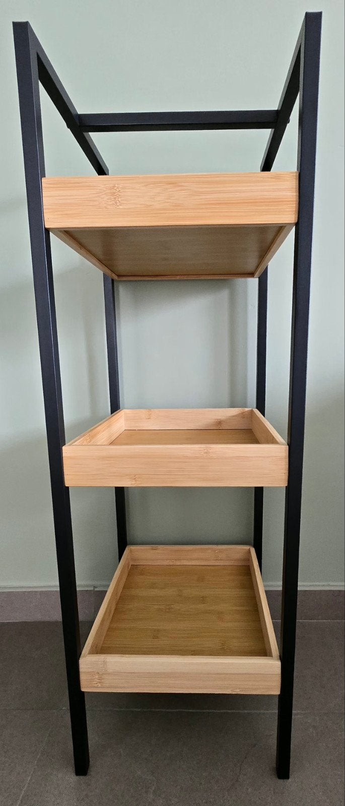 Badkamerrek - 3 vakken bamboe lichtbruin + zwart rek, Ophalen, Minder dan 50 cm, Zo goed als nieuw, Minder dan 100 cm