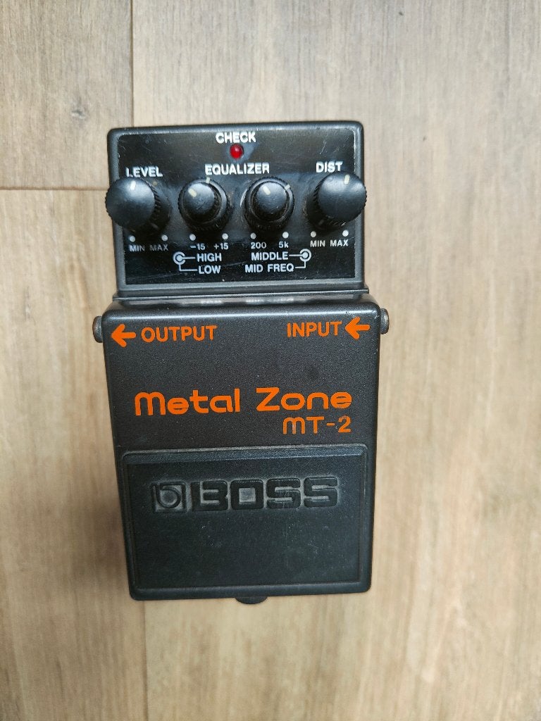 Boss Metal Zone MT2, Musique & Instruments, Enlèvement ou Envoi, Utilisé