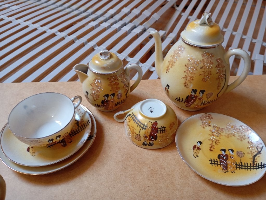 Japans porselein service, Ophalen