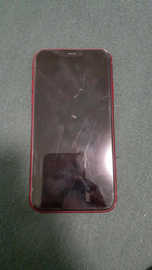 Iphone XR rood met hoesje leeuw, Telecommunicatie, Ophalen, Zo goed als nieuw, IPhone XR, Rood