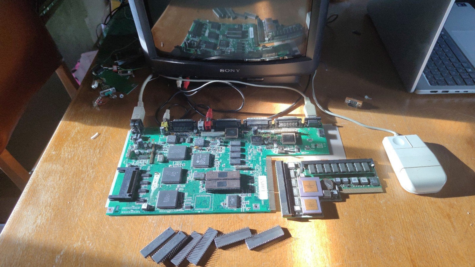 Gezocht: Commodore Amiga voor onderdelen of herstelling, Ophalen of Verzenden, Commodore Amiga, ., .