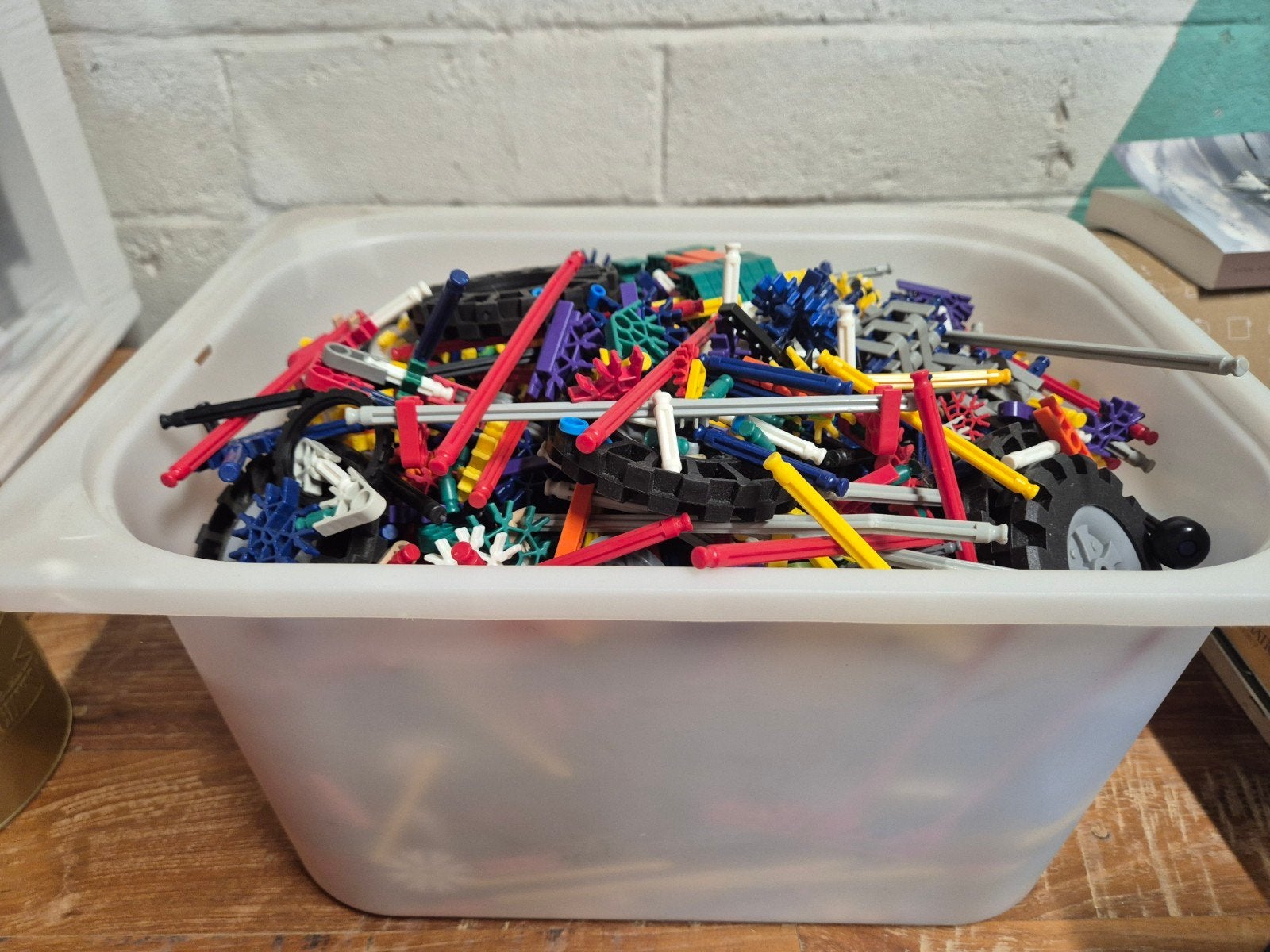 Grote bak met Knex + Knex koffer, Ophalen of Verzenden
