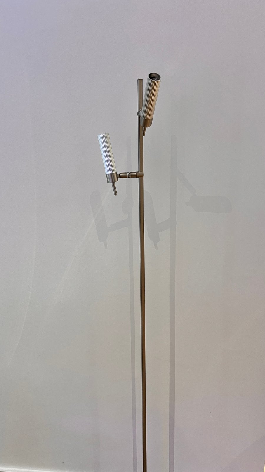 Lampadaire Habitat METROPOL design – 2 spots orientables –, Enlèvement, Métal