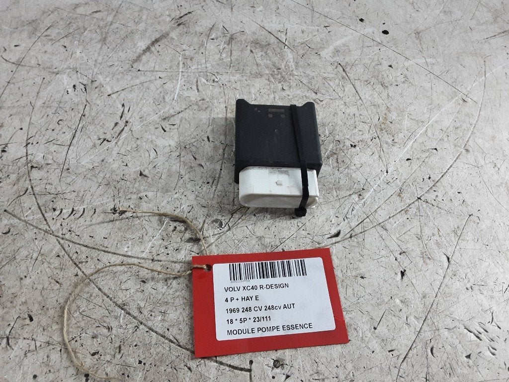 ORDINATEUR POMPE A CARBURANT Volvo XC40 (XZ) (32203752), Info@volvocars.com, Volvo Car Germany GmbH, Siegburger Straße 229
50679  Köln, DE