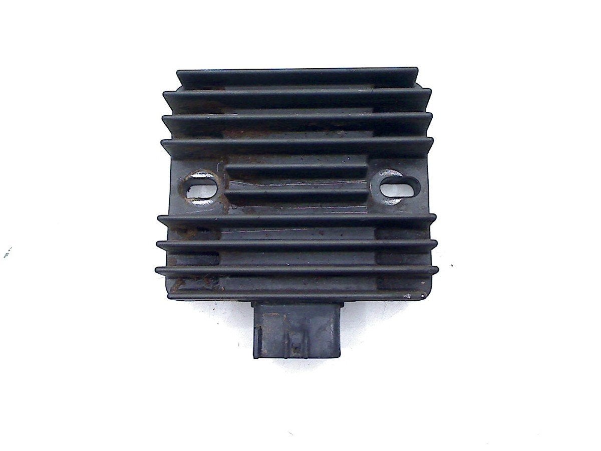 REGULATEUR DE TENSION XP 500 T-MAX 2008-2011 (XP500 4B5), Dhr. S. di Majo, Utilisé, Info@cama-motorparts.nl, P.J. Troelstraweg 8 8
3144 CX  MAASSLUIS, NL