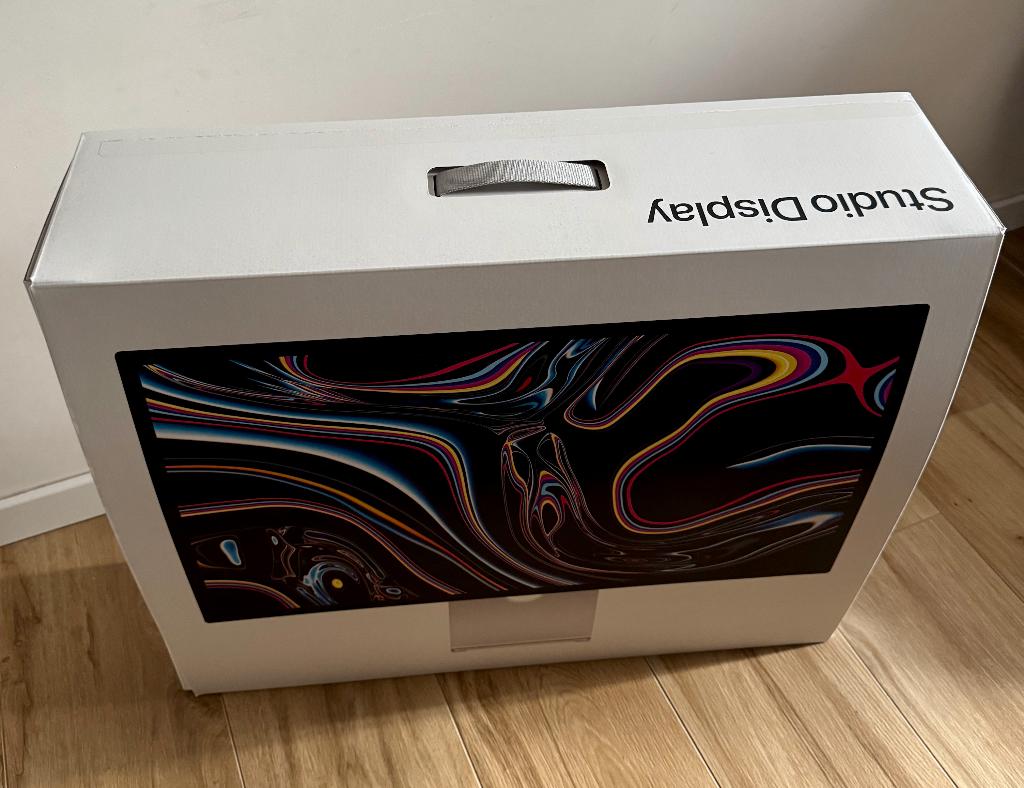 Écran Apple Studio 27 pouces 5K — Nano Texture, 3 à 5 ms, Autres résolutions, Comme neuf, 60 Hz ou moins
