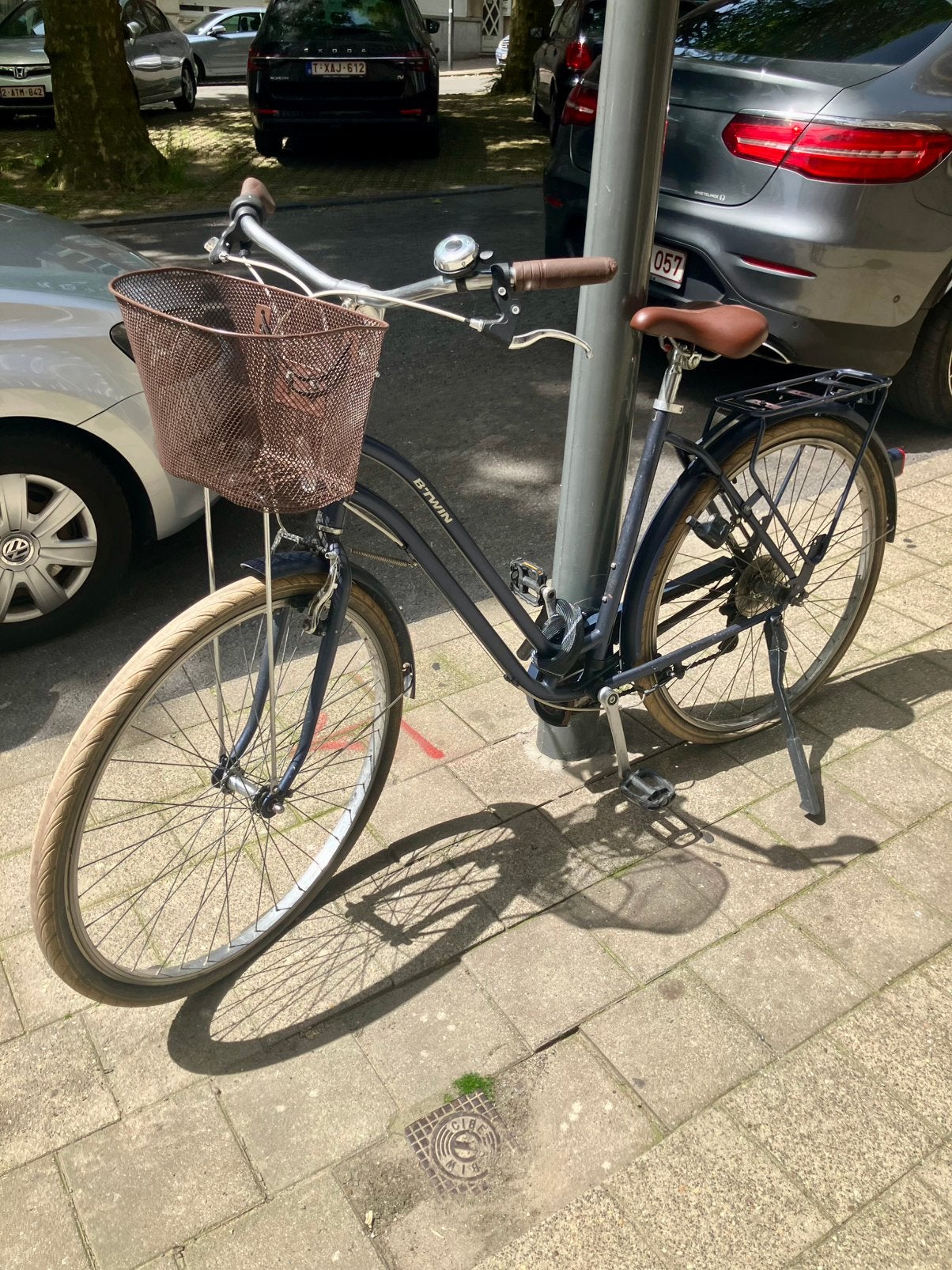 Stadsfiets met mandje en laag frame, blauw, decathlon BTWIN, Fietsen en Brommers, Fietsen | Dames | Damesfietsen, Ophalen, Gebruikt