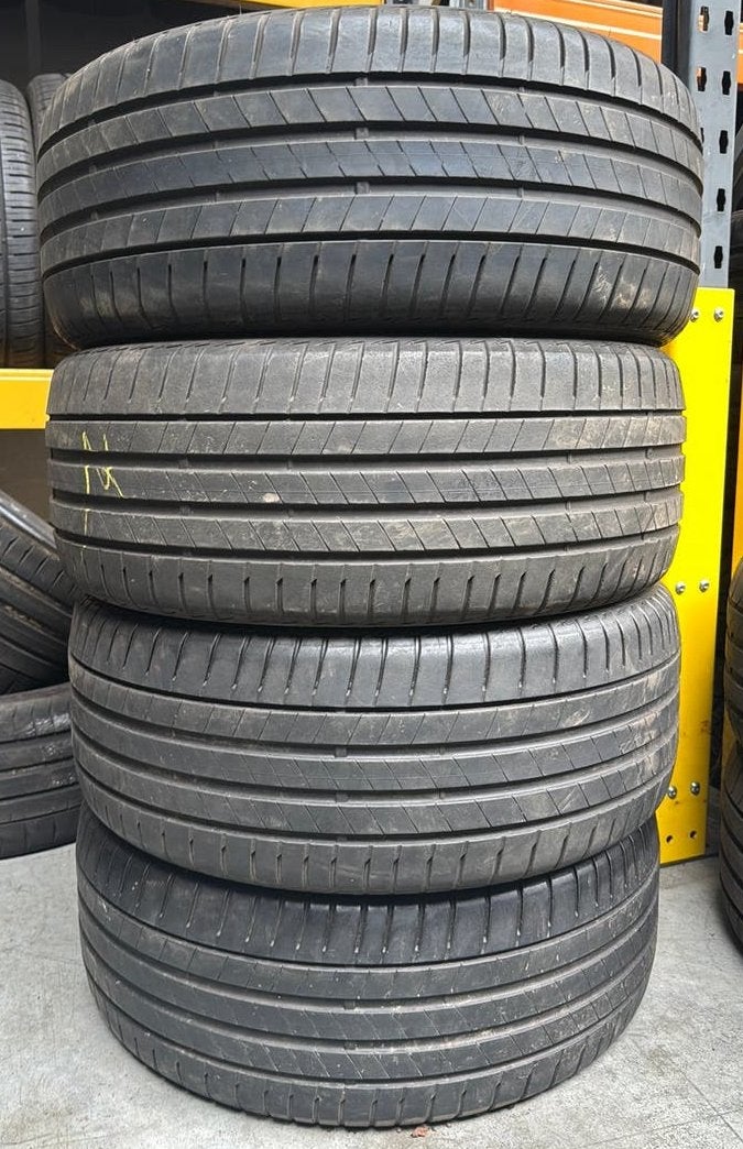 2454519 245/45/19 245/45R19 zomerbanden merk Bridgestone, Kleding | Dames, Ophalen