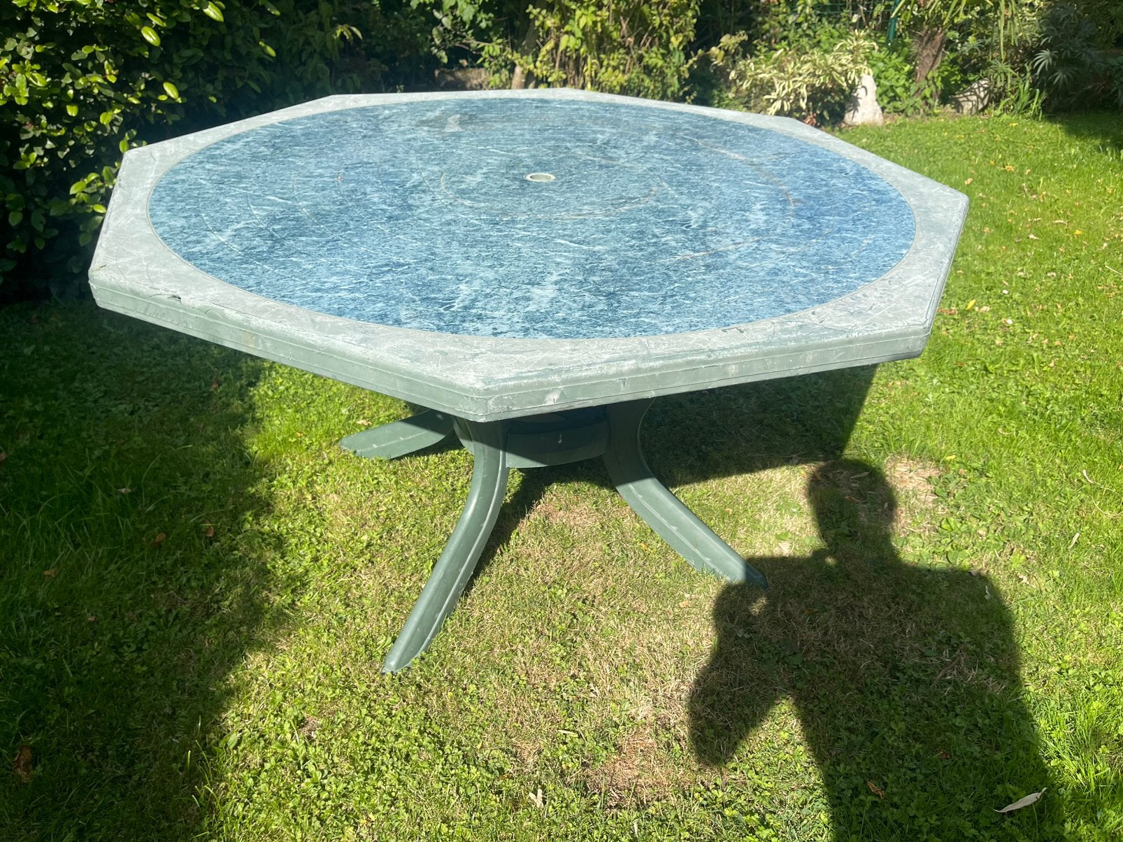 Grande table de hardin ( 130 cm ), Jardin & Terrasse, Tables de jardin, Enlèvement, Utilisé