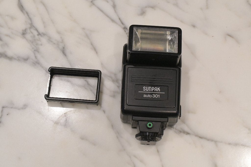 Sunpak Auto 301 flash, Ophalen of Verzenden, Zo goed als nieuw, Sunpak, Kantelbaar