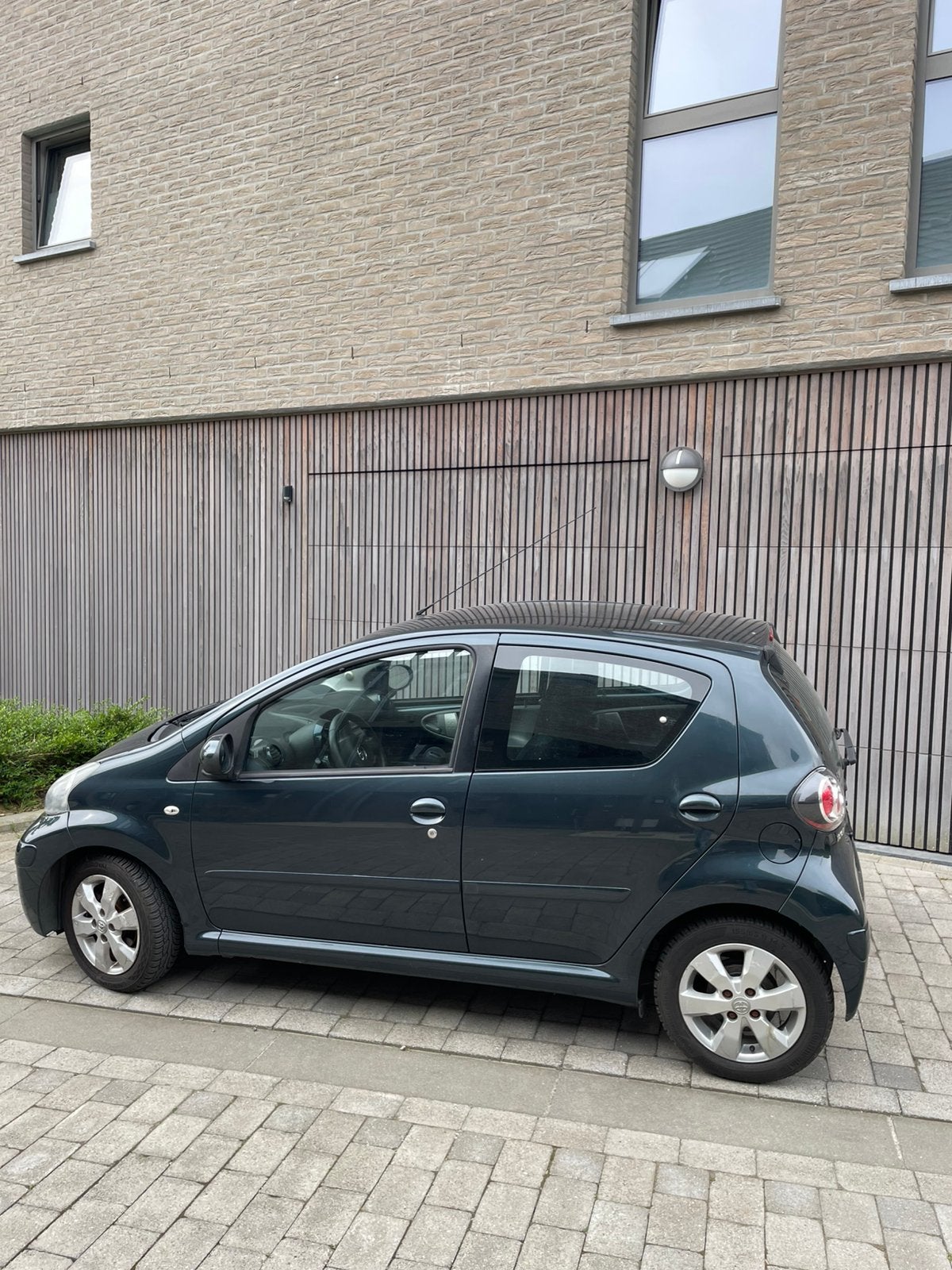 Toyota Aygo 1.0i Toronto essence 5 portes, Achat, Entretenue par le concessionnaire, Particulier, Alarme