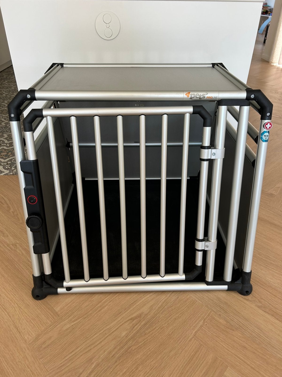 Hondenbench auto/gewoon Af: 68,6 (H) x 81,5 (B) x 83,5 (T)cm, Dieren en Toebehoren, Ophalen, Zo goed als nieuw