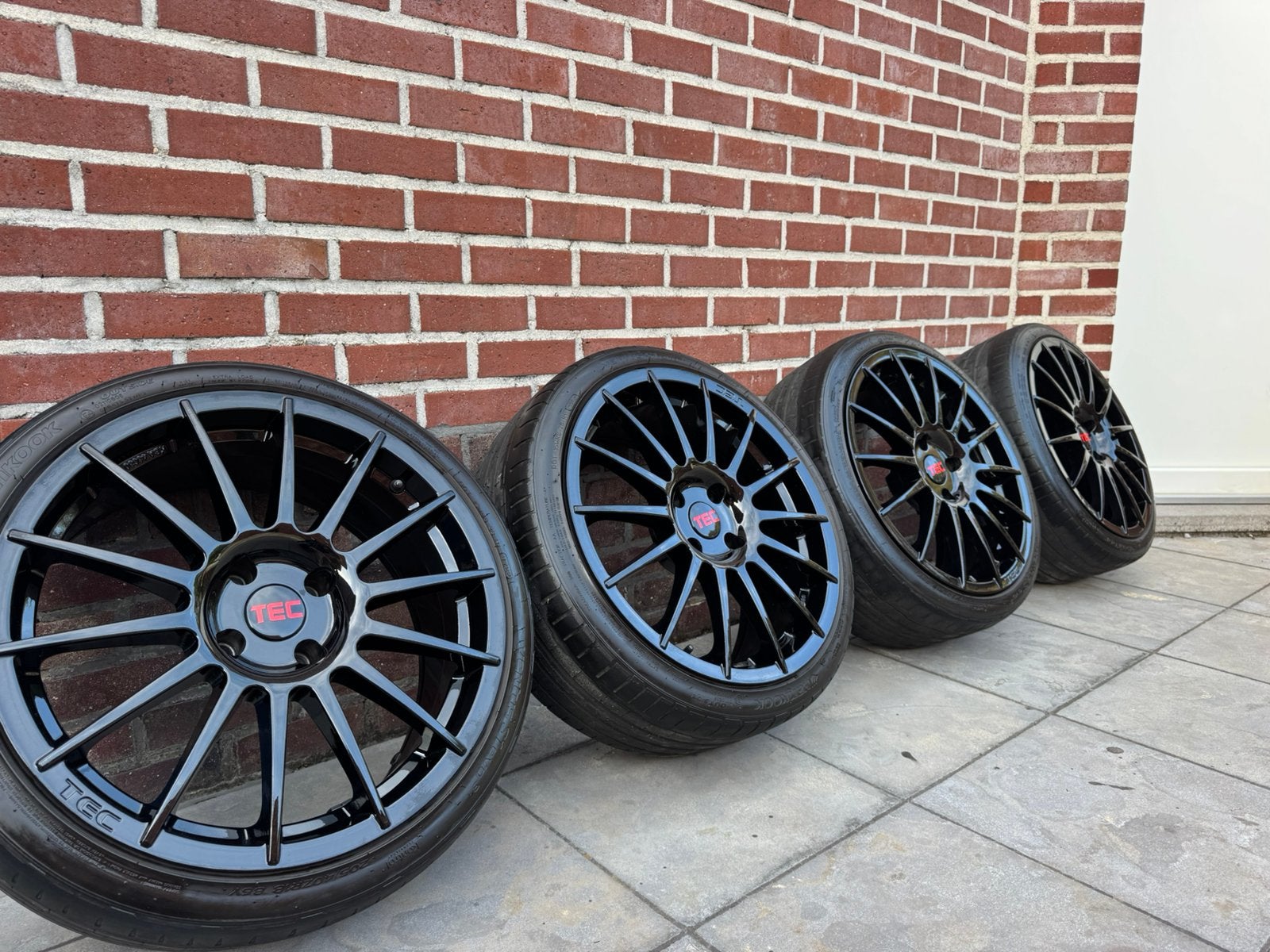Jantes TEC 4x108 205/40R18, Autos : Pièces & Accessoires, Pneus & Jantes, Pneus et Jantes, Véhicule de tourisme, Pneus été, 205 mm