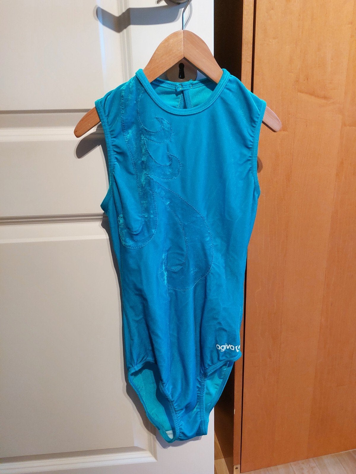 Maillot turn acro 14 jaar, Sport en Fitness, Turnen, Ophalen, Blauw, Zo goed als nieuw, Turnpak(je)