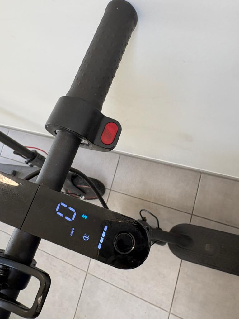 Trottinette Xiaomi pro 2, Enlèvement, Comme neuf
