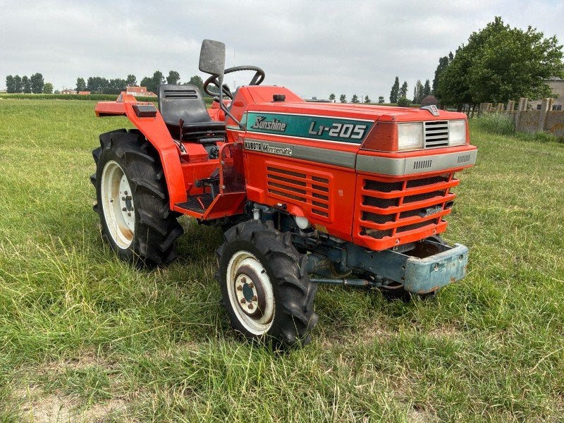 Mini-tracteur Kubota Sunshine L1-205DT à quatre roues motri, Articles professionnels, Autres marques