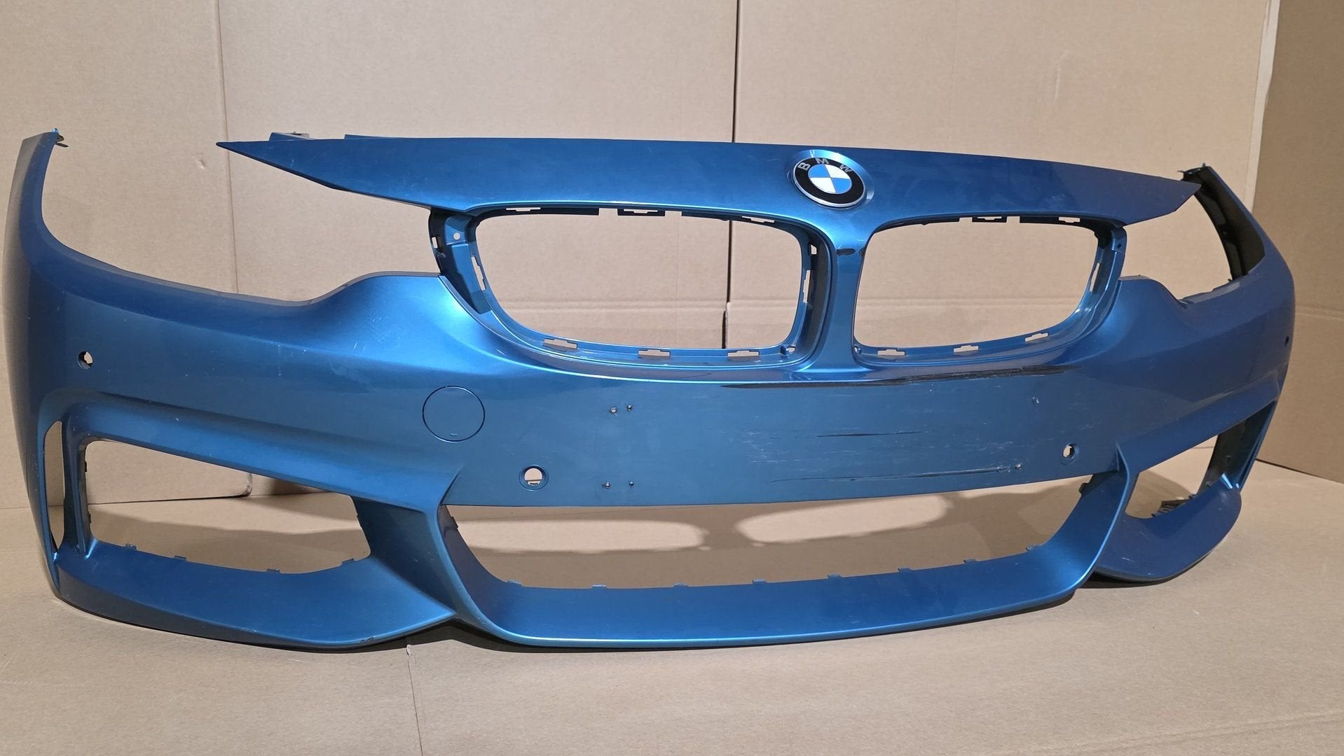 Voorbumper BMW 4 Serie F32 F33 F36 LCI M Pakket 6xPDC Bumper, Gebruikt, -, Voor, Ophalen of Verzenden