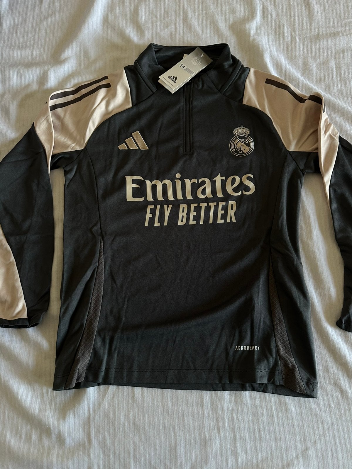 Trainingspak real madrid 14 jaar, Sport en Fitness, Ophalen of Verzenden, Zo goed als nieuw, Trainingspak