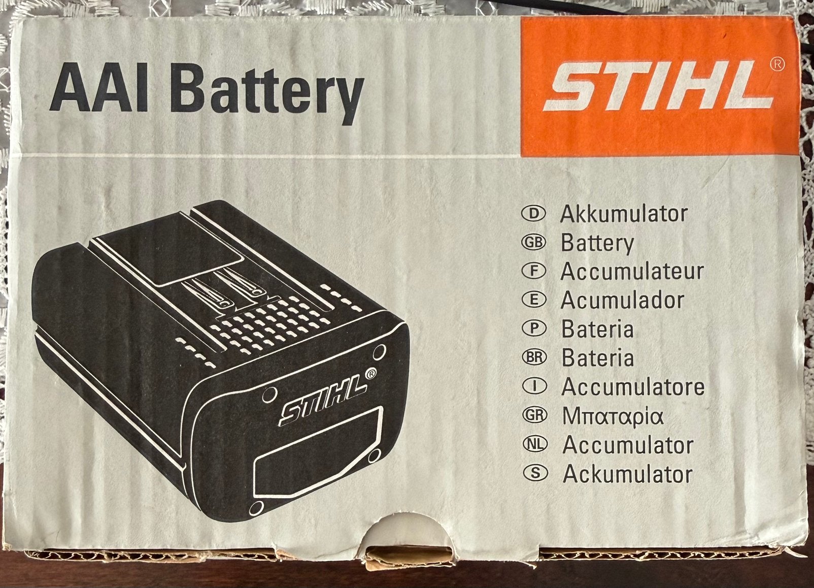 Batterie pour tondeuse à gazon robotisée Stihl, Enlèvement, Neuf