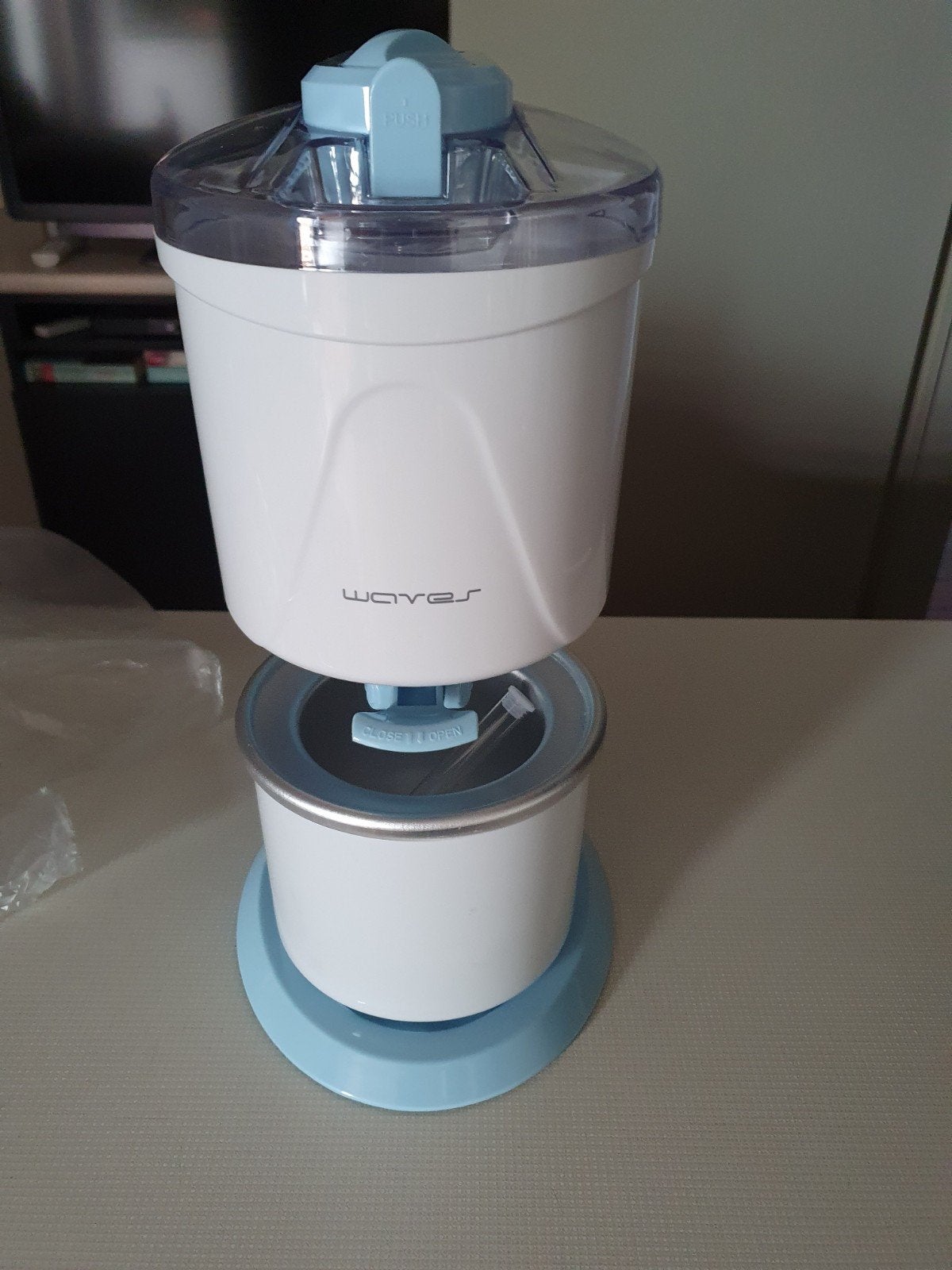 SOFTIJSMACHINE VOOR ZACHT IJS VOOR THUIS NIEUW  45 EURO, Ophalen, Nieuw