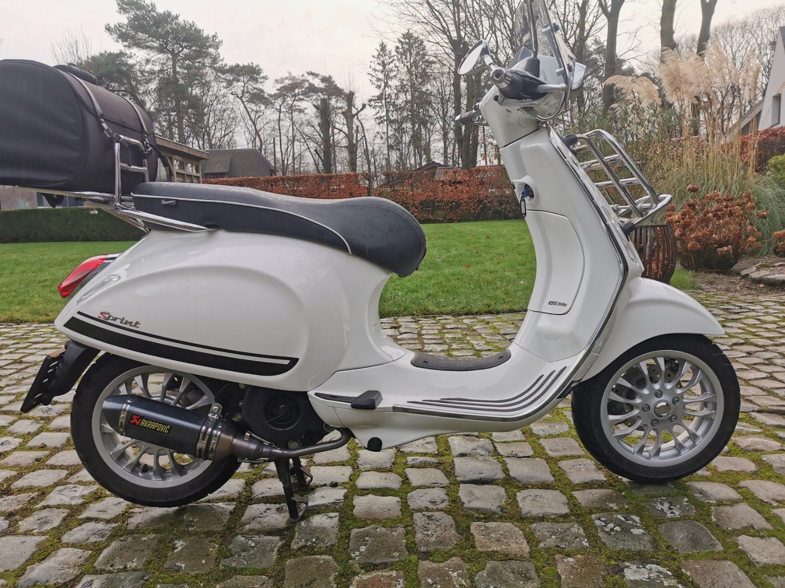 vespa sprint S 125ie ABS.amper 2400 kms.vele extra optie's., Scooter, Occasion, ABS, Bedrijf