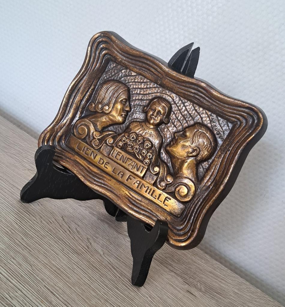 Art Déco plaque bronze Louis Van Cutsem l'enfant, Antiquités & Art, Enlèvement ou Envoi, Bronze