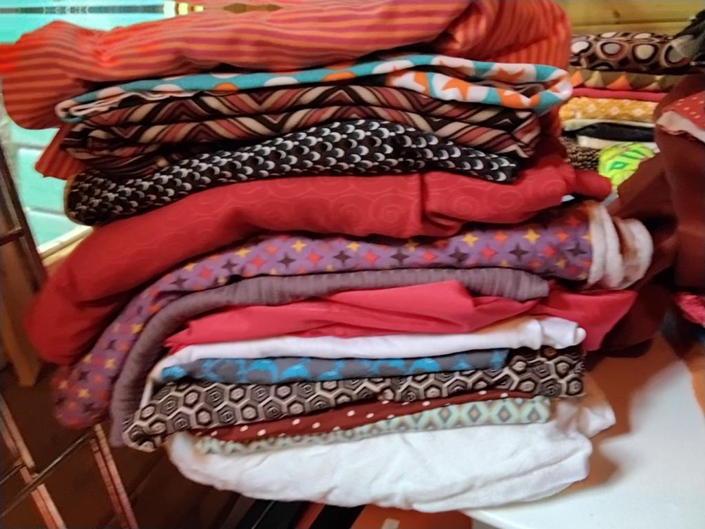 Lot stoffen, 3 verhuisdozen vol, allerlei, Ophalen, Nieuw, Overige typen