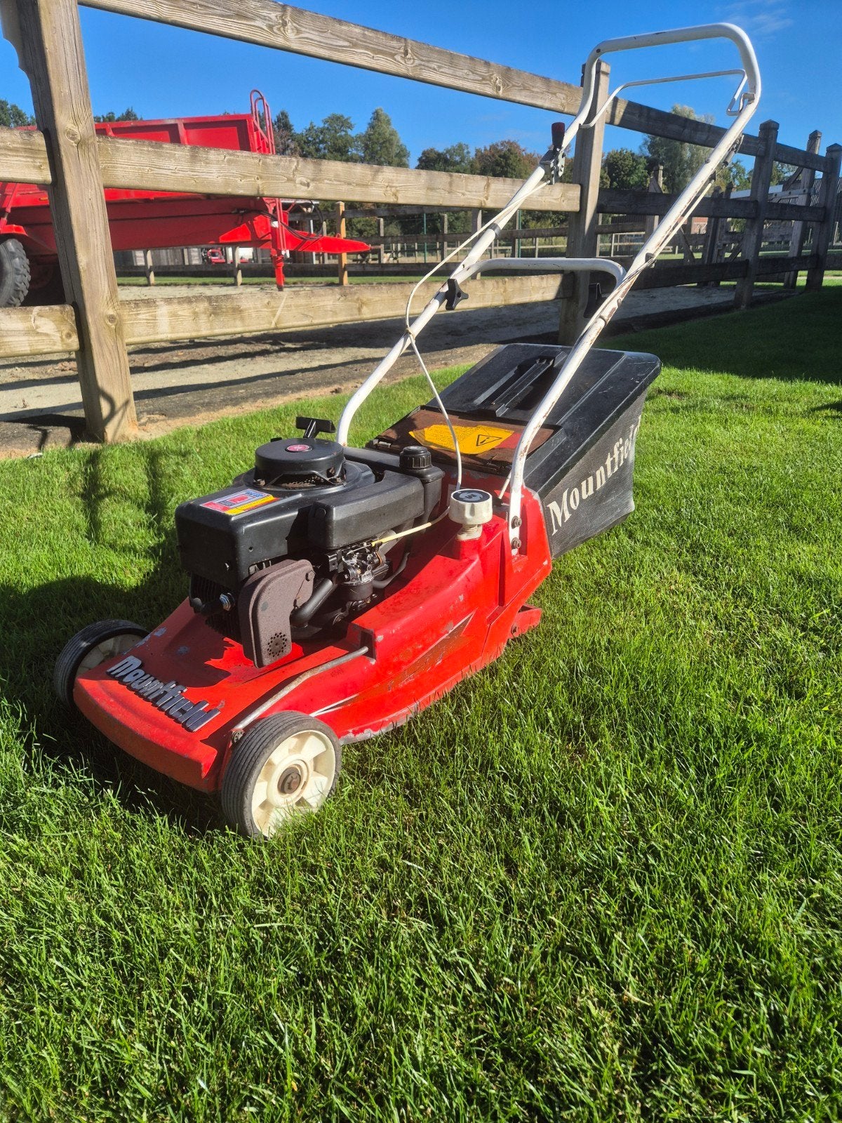 Mountfield grasmaaier met rol, Mountfield, Moins de 30 cm, Tondeuse rotative, Enlèvement