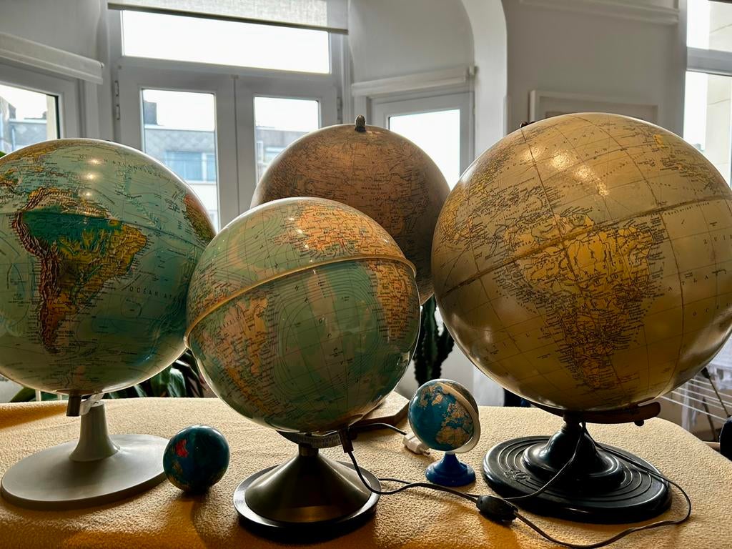 Globes du monde (lot de 4 pièces), Enlèvement, Lumineux, Utilisé
