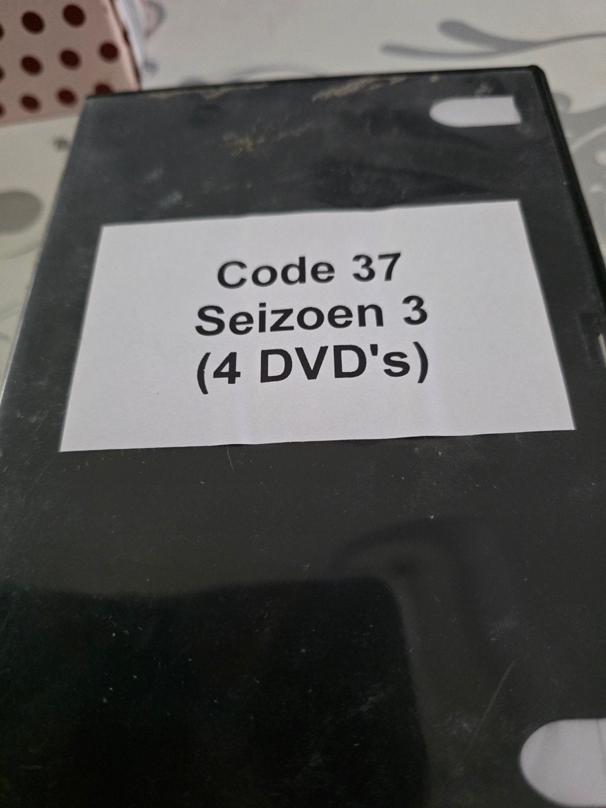 code 37, CD & DVD, Enlèvement ou Envoi, Utilisé