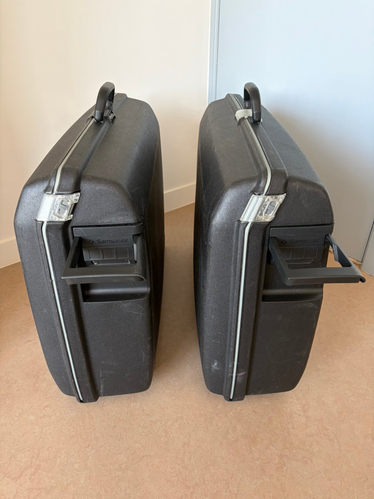 Samsonite / 2grote reiskoffers, Gebruikt, Hard kunststof, 45 tot 55 cm, 70 cm of meer