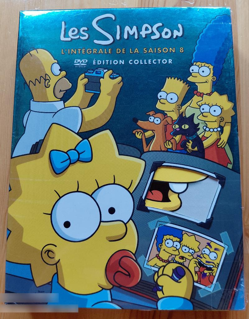 Les Simpson saison 8, Envoi, Comme neuf, Coffret