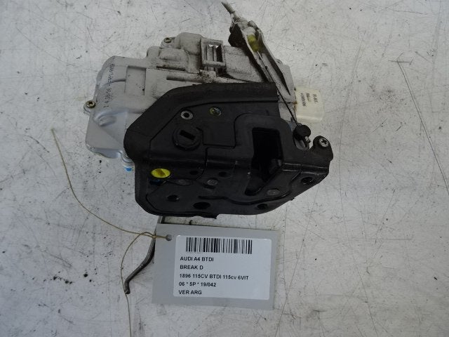 SERRURE DE PORTE ARRIÈRE GAUCHE Audi A4 Avant (B7), Arrière, Auto-Union-Straße  1,
85057  Ingolstadt, DE, Info@audi.de, Audi