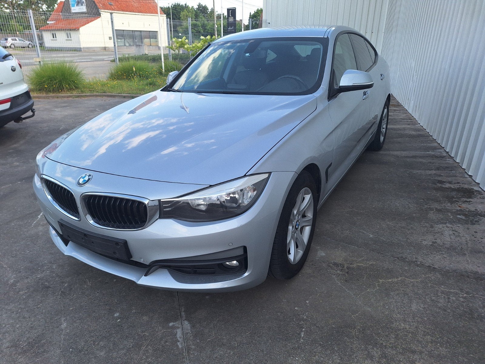 BMW 318 GT LINE 2015 2L DIESEL 140000 KM EURO 6, Auto's, Leder, 3 Reeks GT, Particulier, USB