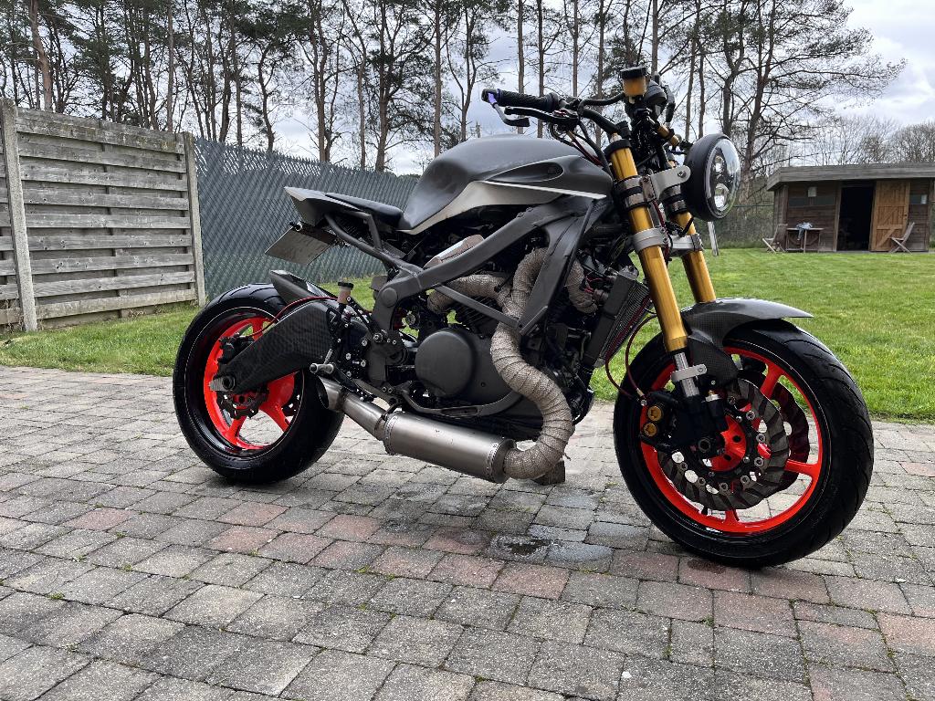 Custom bike Suzuki A100 / Vulcan 800 / R6 parts BTW!, Sportuitlaat, 2 cilinders, Motorrijbewijs A, Particulier