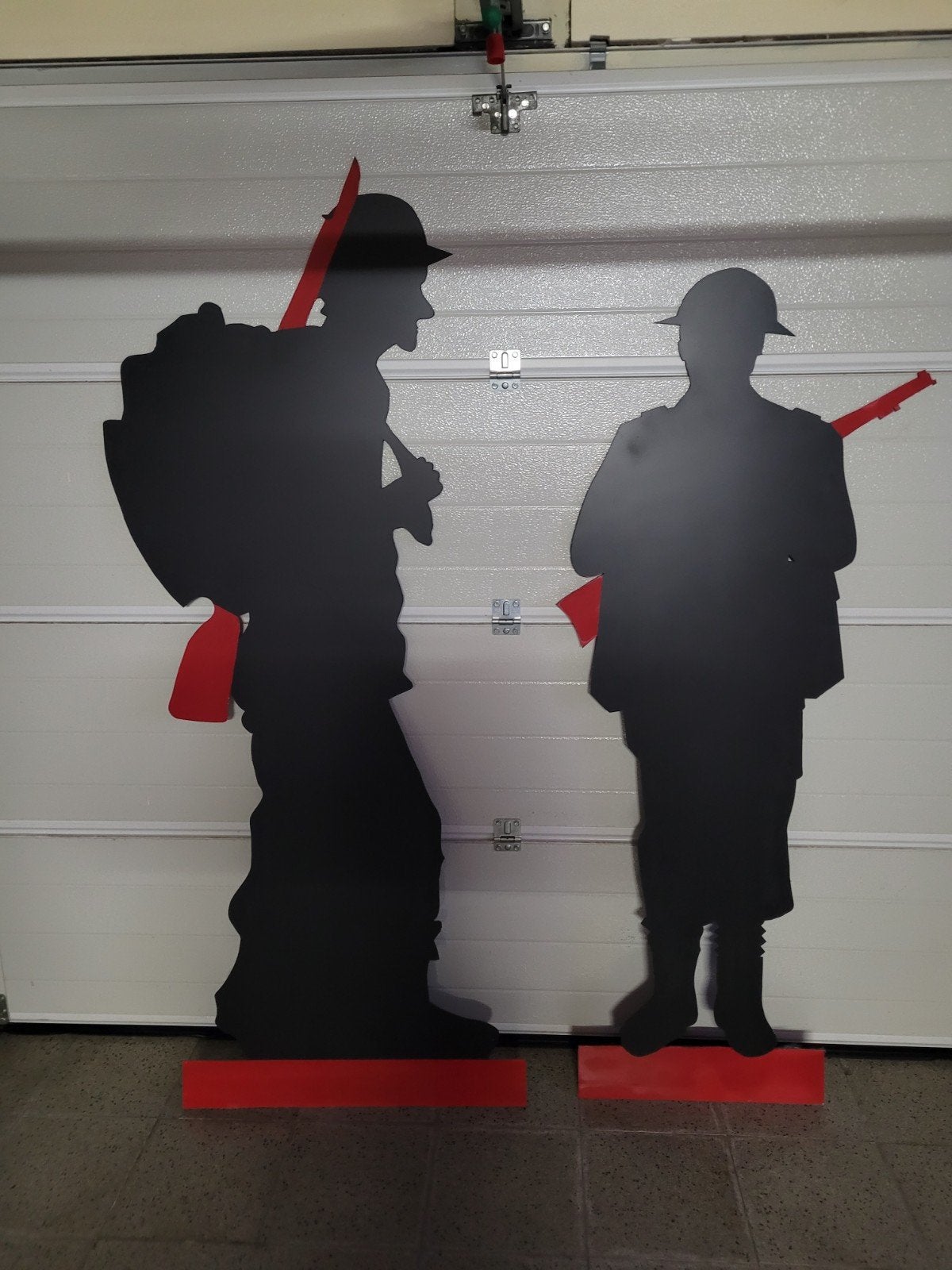 2 Engelse soldaten, Ophalen