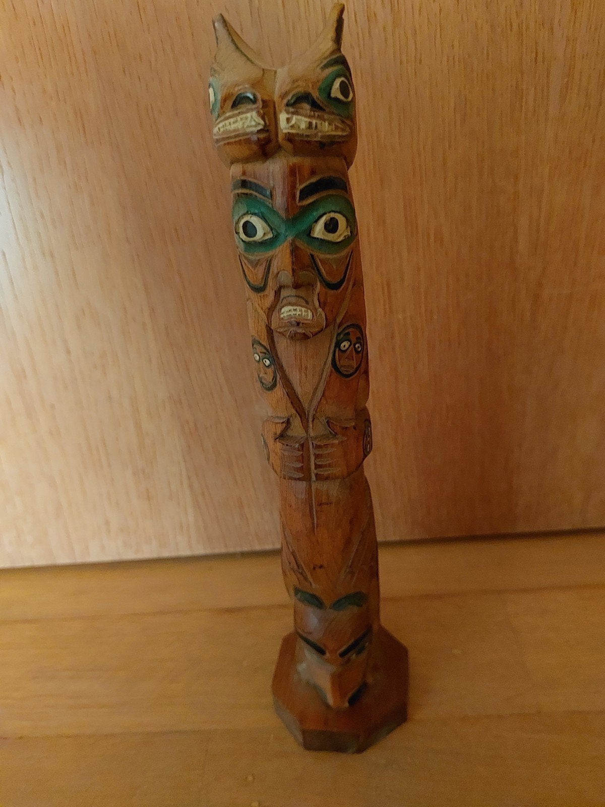 Totem, Antiquités & Art, Enlèvement ou Envoi